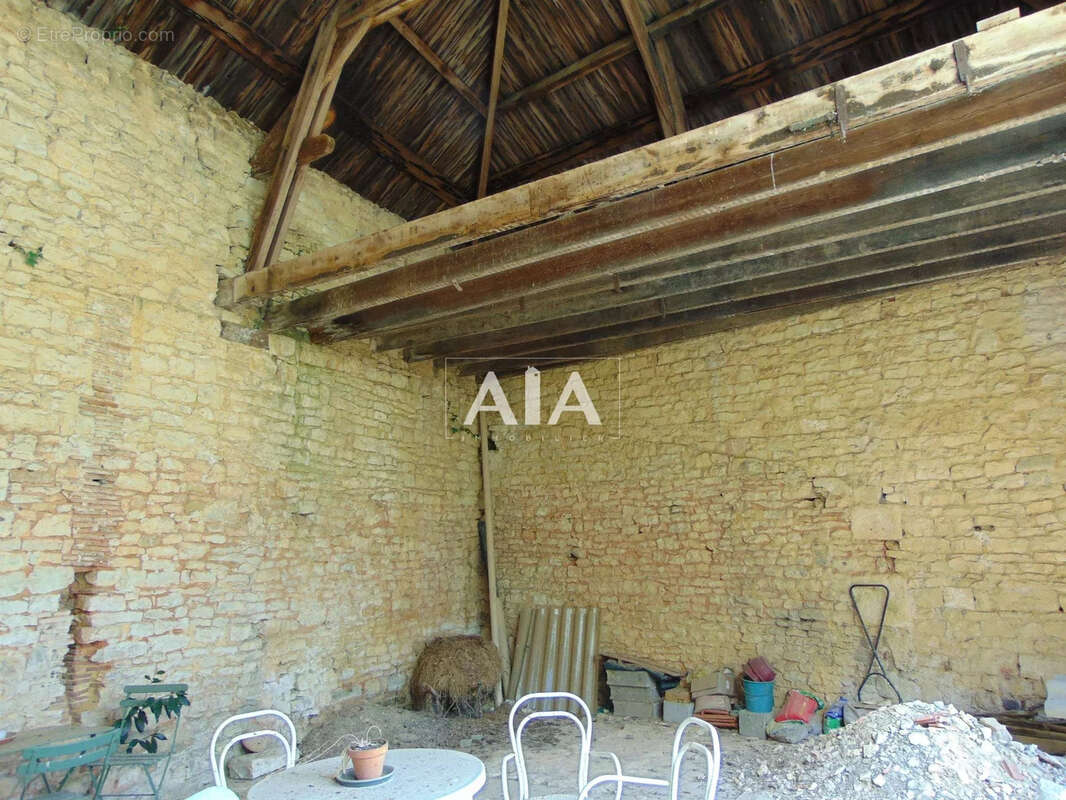 Appartement à RUFFEC