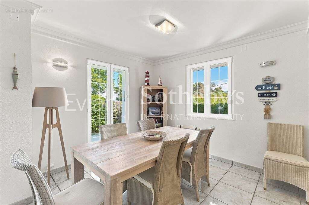 Villa pieds dans l’eau Anthy-sur-Léman - photo 14