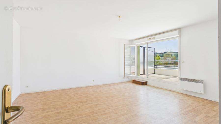 Appartement 65 m² à Saint-Ave  - photo 656