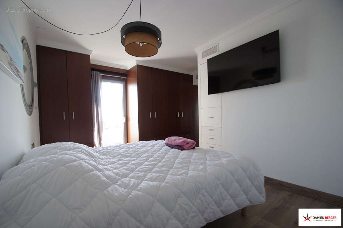 Grand appartement de qualité en dernier étage à 2 pas du chenal. - photo 6