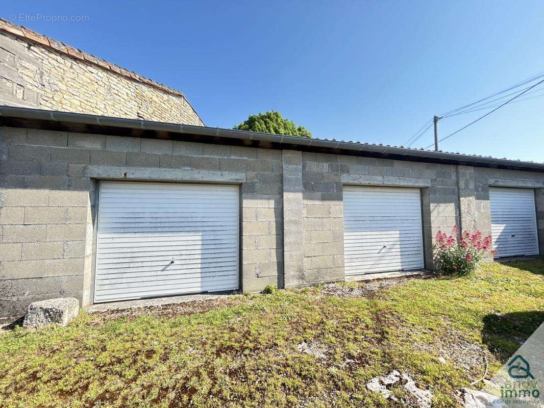 A vendre saint cybardeaux proche rouillac 4 maisons dont 2 l - photo 7