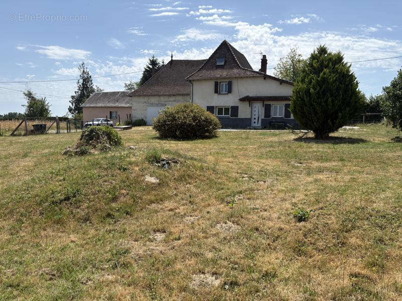 Mi-chemin Brive et Limoges, 5 mn accès autoroute A20 - photo 25