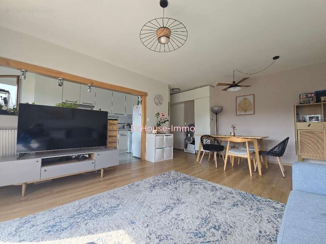 Appartement à GRAVIGNY