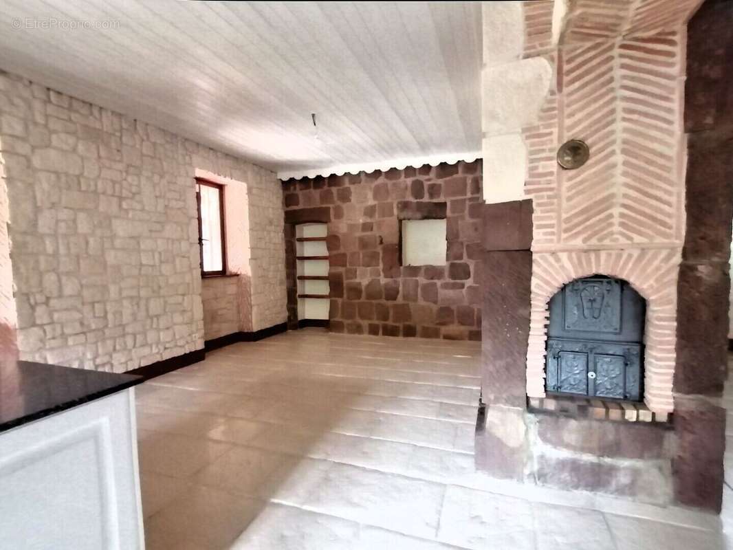 Maison 240 m² à Saint-Leonard  - photo 221