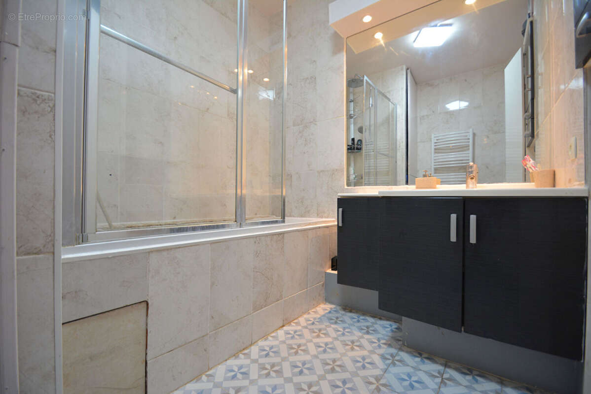 Appartement à ISSY-LES-MOULINEAUX