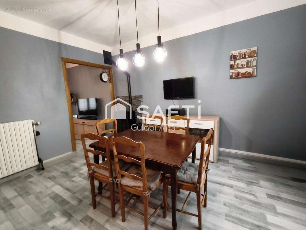 Photo 2 - Maison à PONT-SUR-YONNE