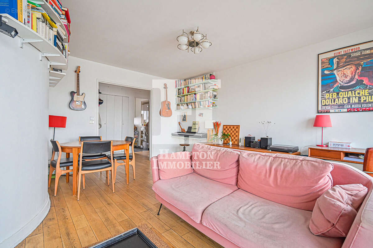 Appartement à PARIS-19E