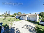 Maison à COURS-DE-PILE