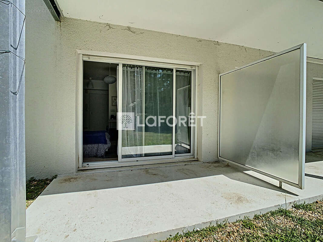 BLOIS - Studio avec terrasse, parking privatif et vue sur jardin - photo 2