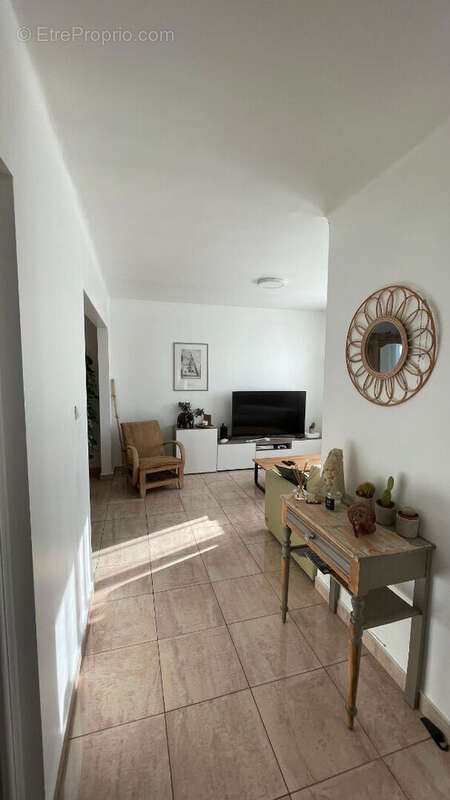 PERPIGNAN - SAINT ASSISCLE:  Maison F4 - 87 m² avec garage  et jardin ! - photo 4