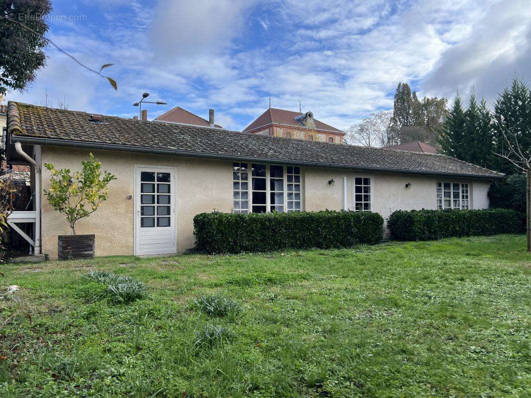 Maison à CASTELSARRASIN