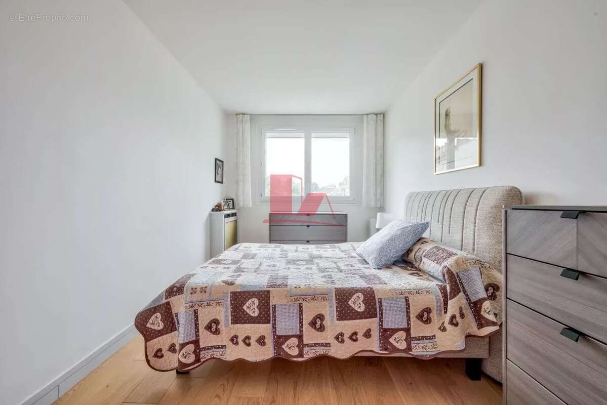 Appartement à ISSY-LES-MOULINEAUX