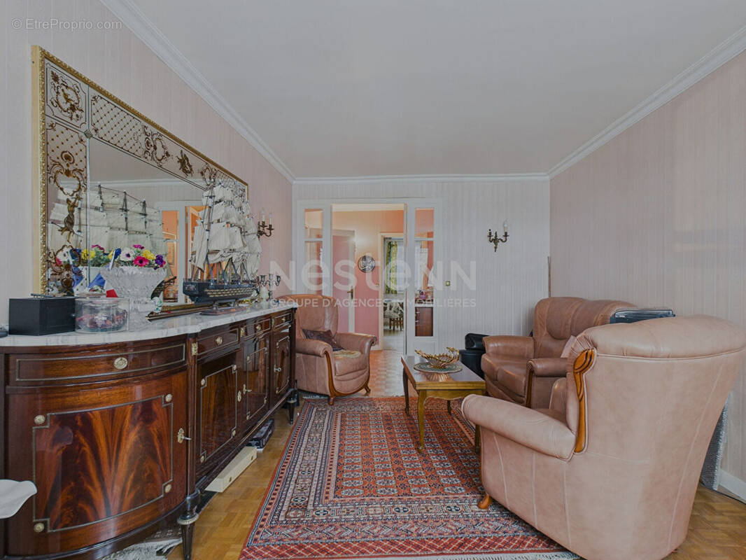 Appartement à PARIS-19E