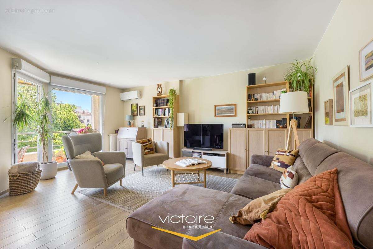 Appartement à LYON-8E