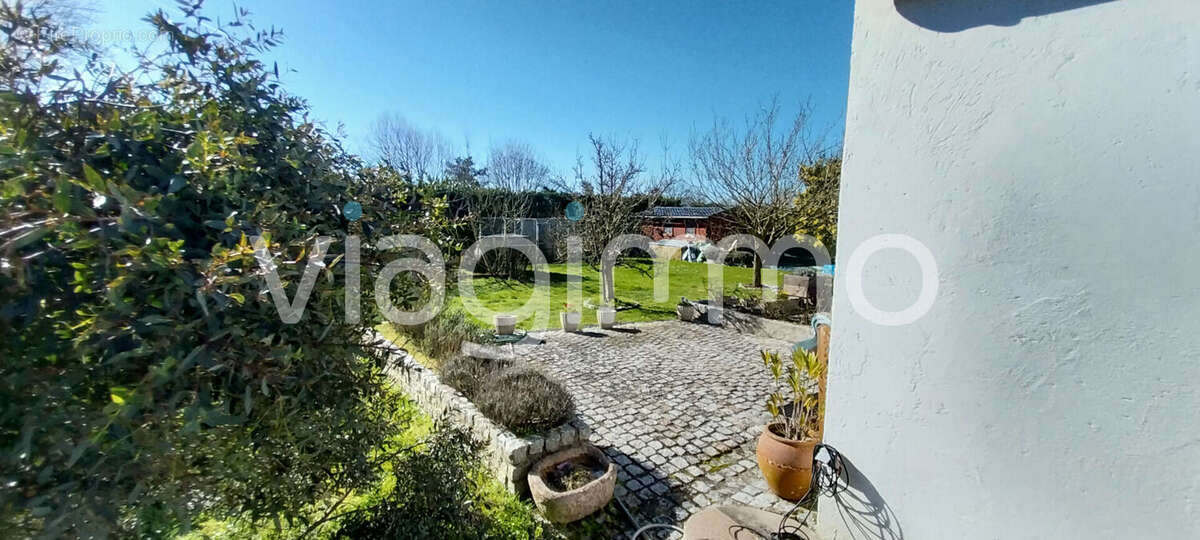 Maison à SAINT-URBAIN