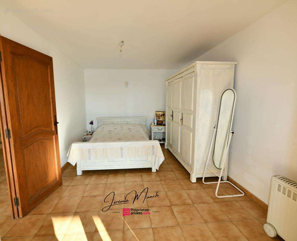 Maison à SIX-FOURS-LES-PLAGES