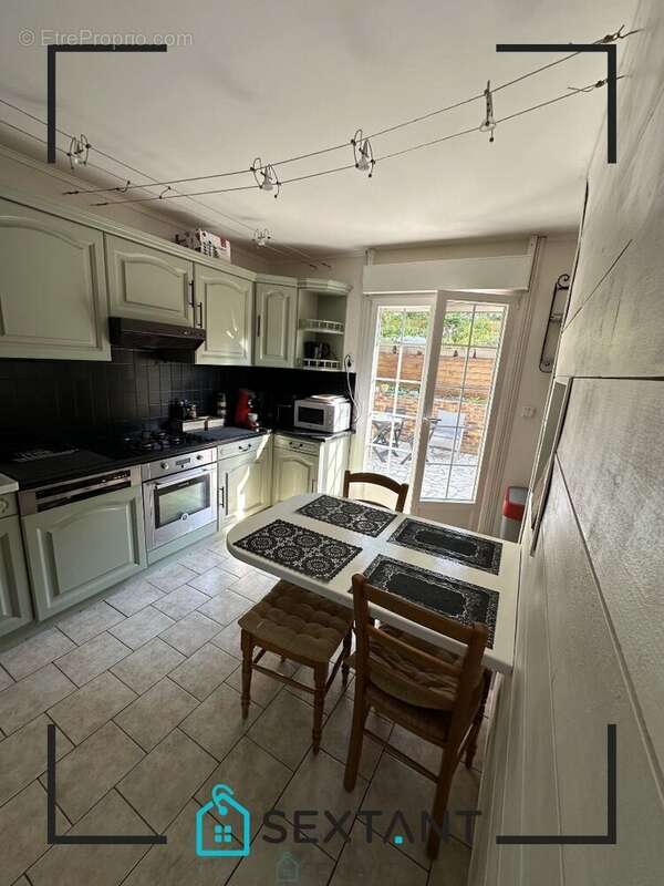 Maison à PETIT-COURONNE