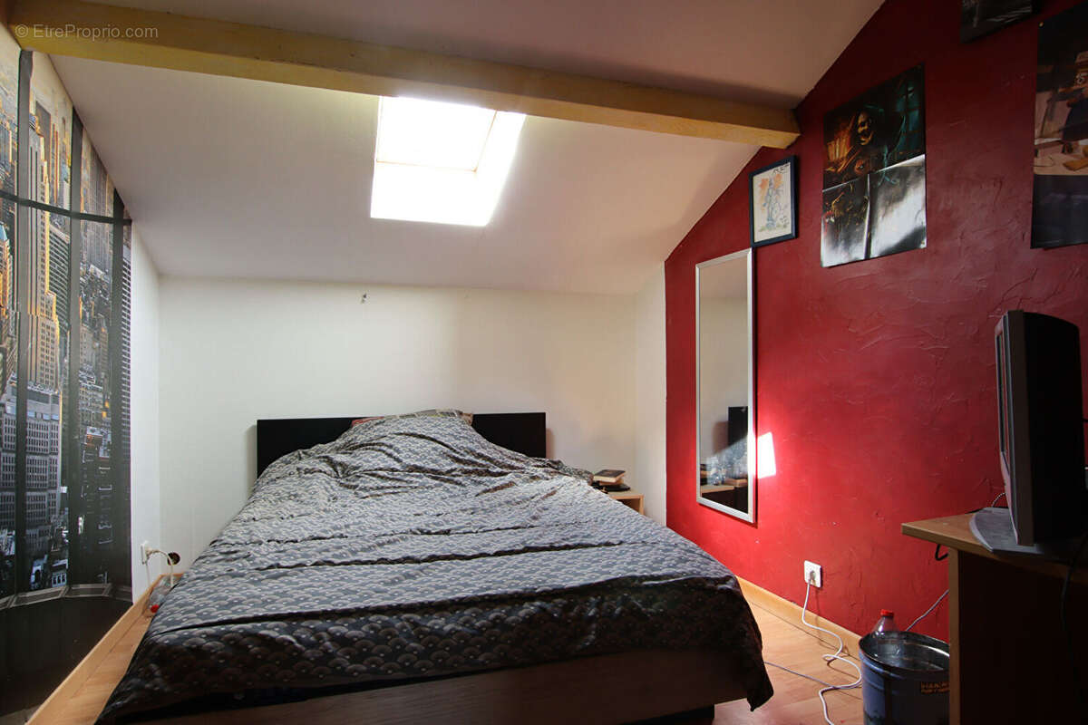 Maison 5 chambres avec dépendances et grand terrain à Coulonges Sur L'Autize - photo 14
