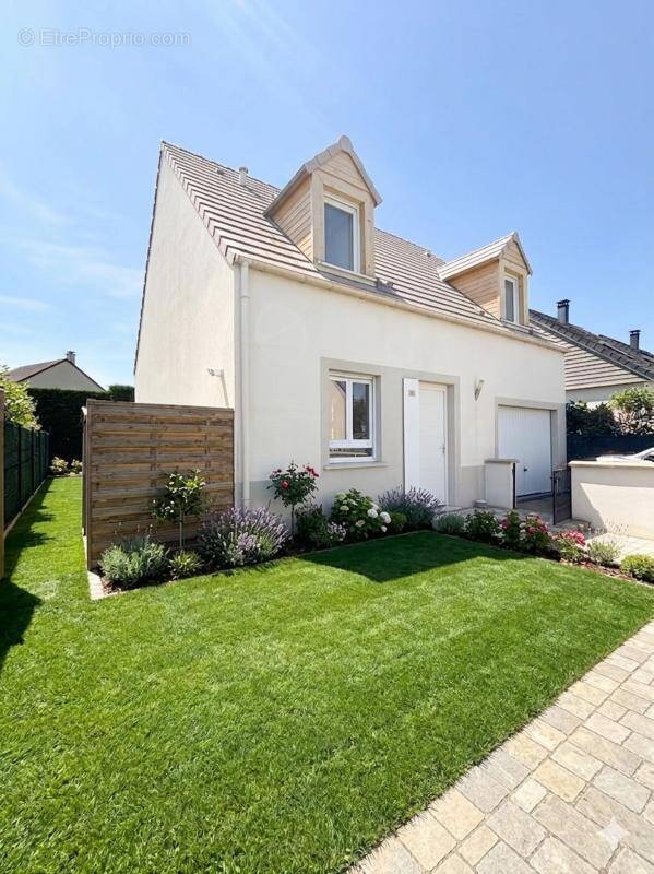 Maison à PIERRELAYE