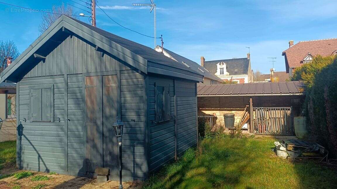 Maison à SAINT-PIERRE-SUR-DIVES