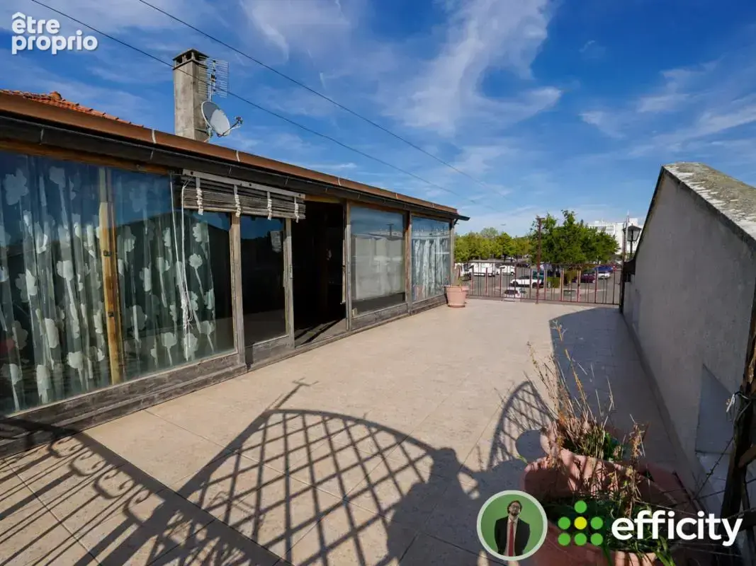 Maison 4 pièces 250 m² à vendre à Decines-Charpieu (69150) - photo 19