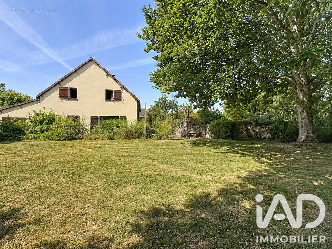 Maison 150 m² à Dammarie  - photo 2