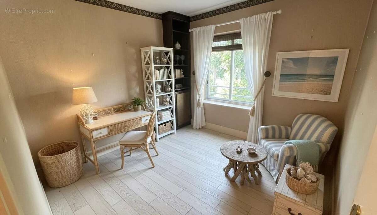 Appartement à FRESNES