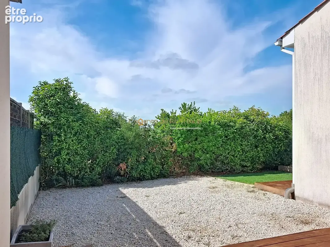 Maison 88 m² à Saint-Mathieu-De-Treviers  - photo 4