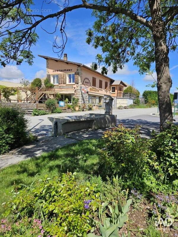 Photo 1 - Commerce à LE SAUZE-DU-LAC