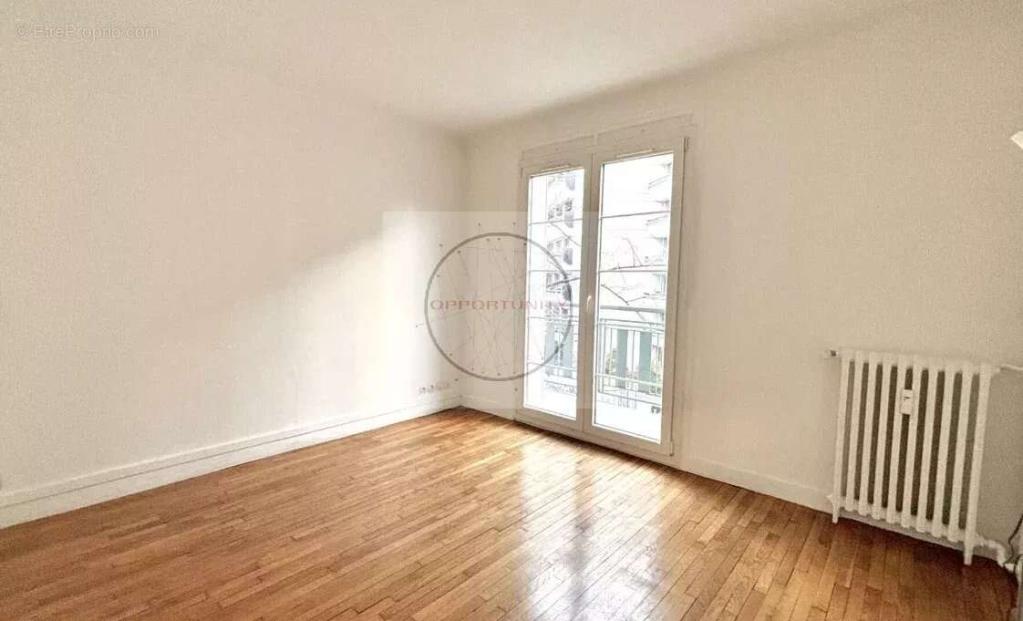 Appartement à PARIS-20E