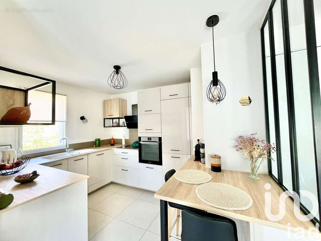 Photo 2 - Appartement à CHARBONNIERES-LES-BAINS