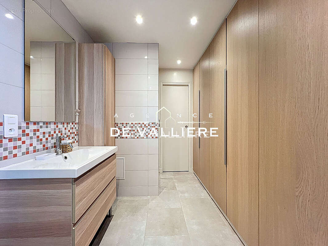 Appartement à RUEIL-MALMAISON