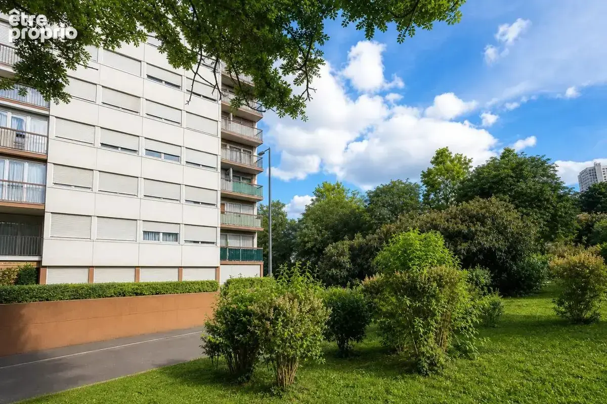 Appartement à FONTENAY-SOUS-BOIS