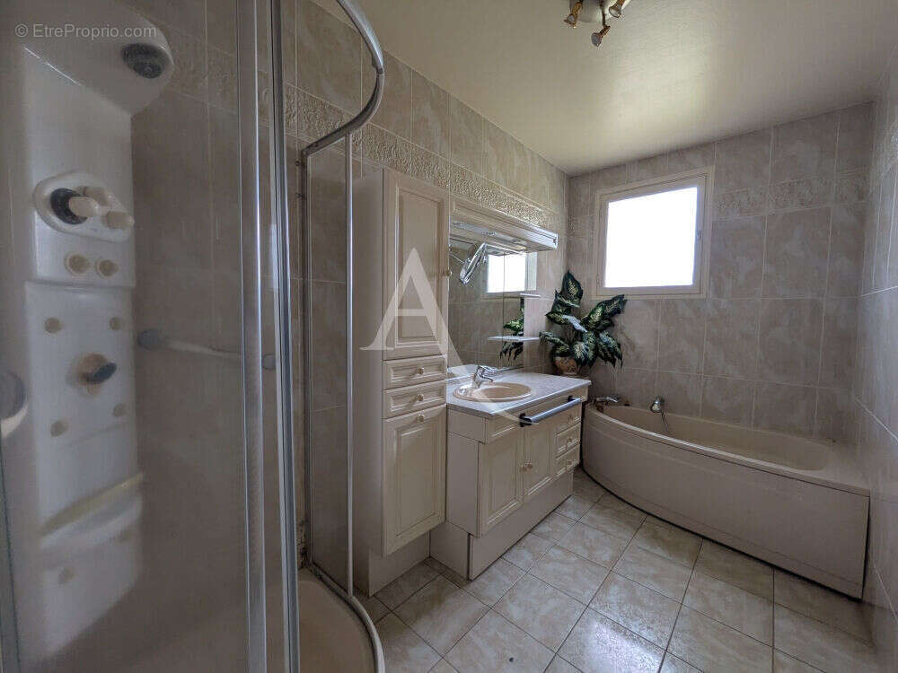 Maison à CHOUZY-SUR-CISSE