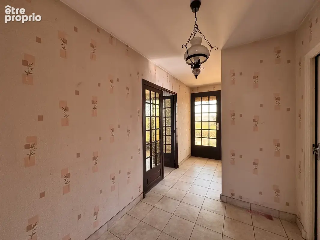 Maison individuelle avec grand terrain et potentiel d’aménagement - photo 4