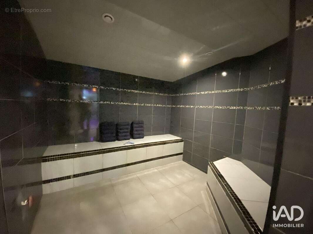 Photo 5 - Commerce à BOURG-ET-COMIN