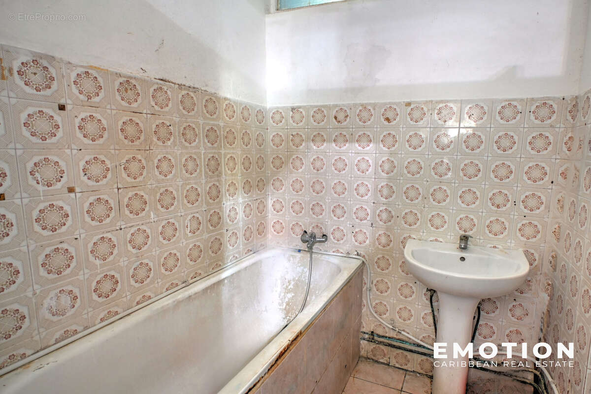 Appartement à POINTE-A-PITRE