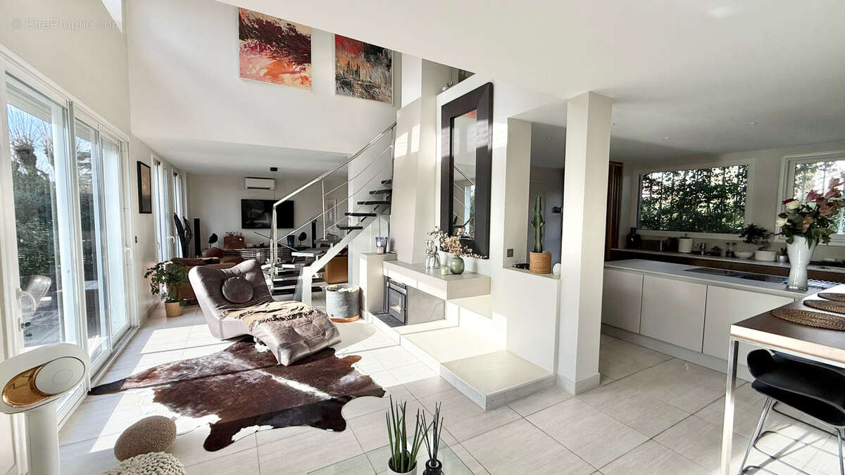 Maison à ENGHIEN-LES-BAINS
