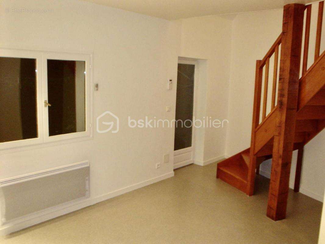 Maison à COURCOURONNES