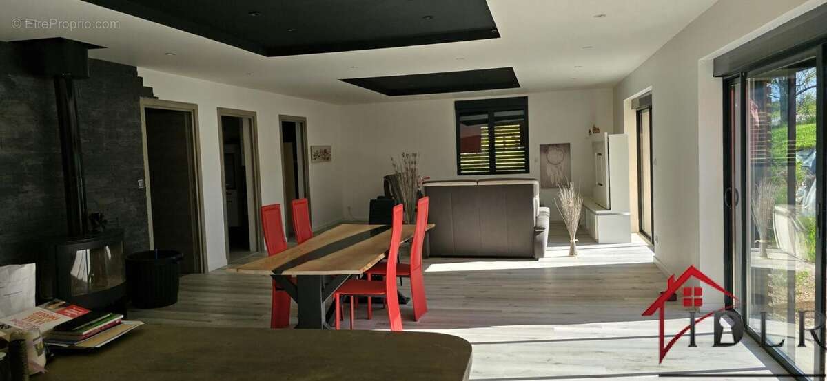 Maison à LARIANS-ET-MUNANS