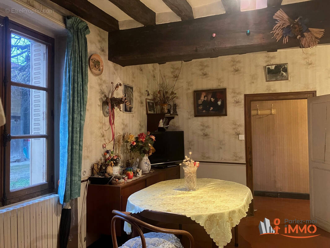 Maison à SAINT-SAUVEUR-EN-PUISAYE