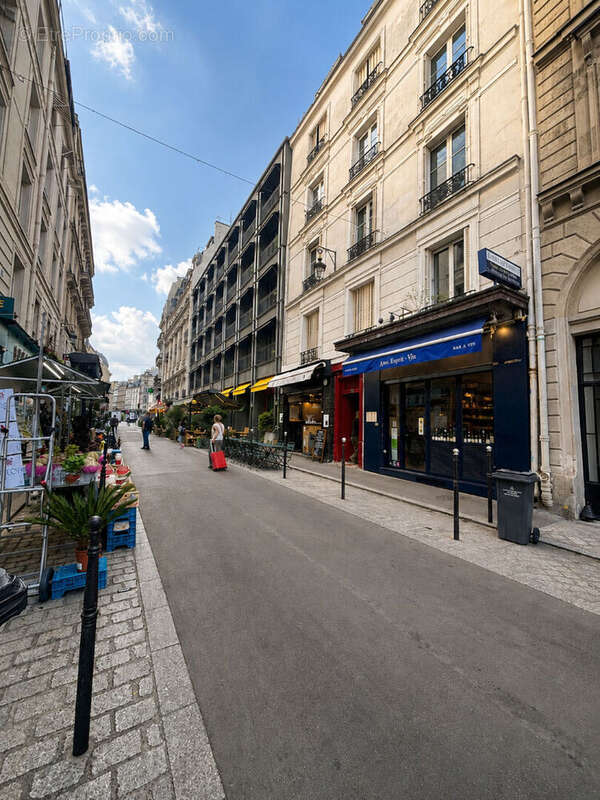 Appartement à PARIS-9E