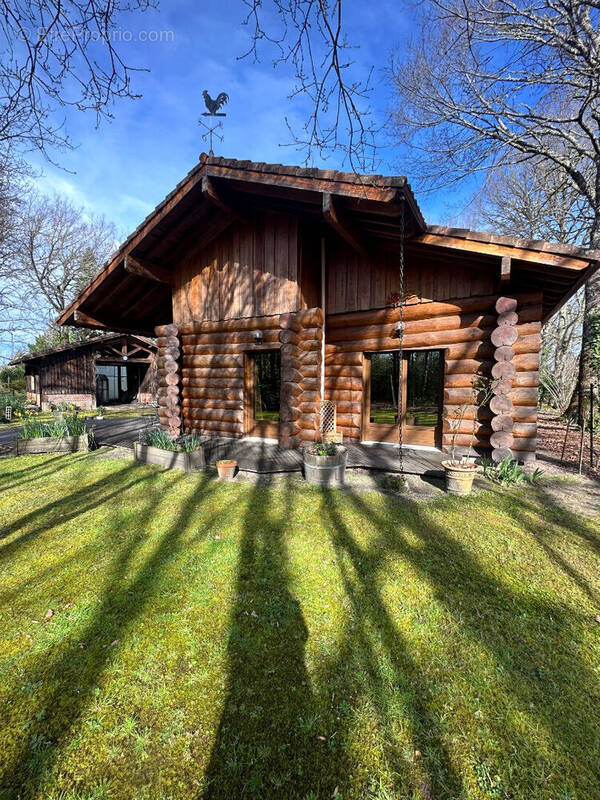 Maison à COMMENSACQ