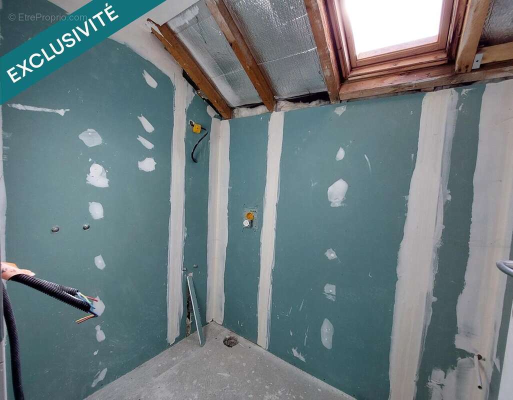 Photo 5 - Parking à ROMENAY