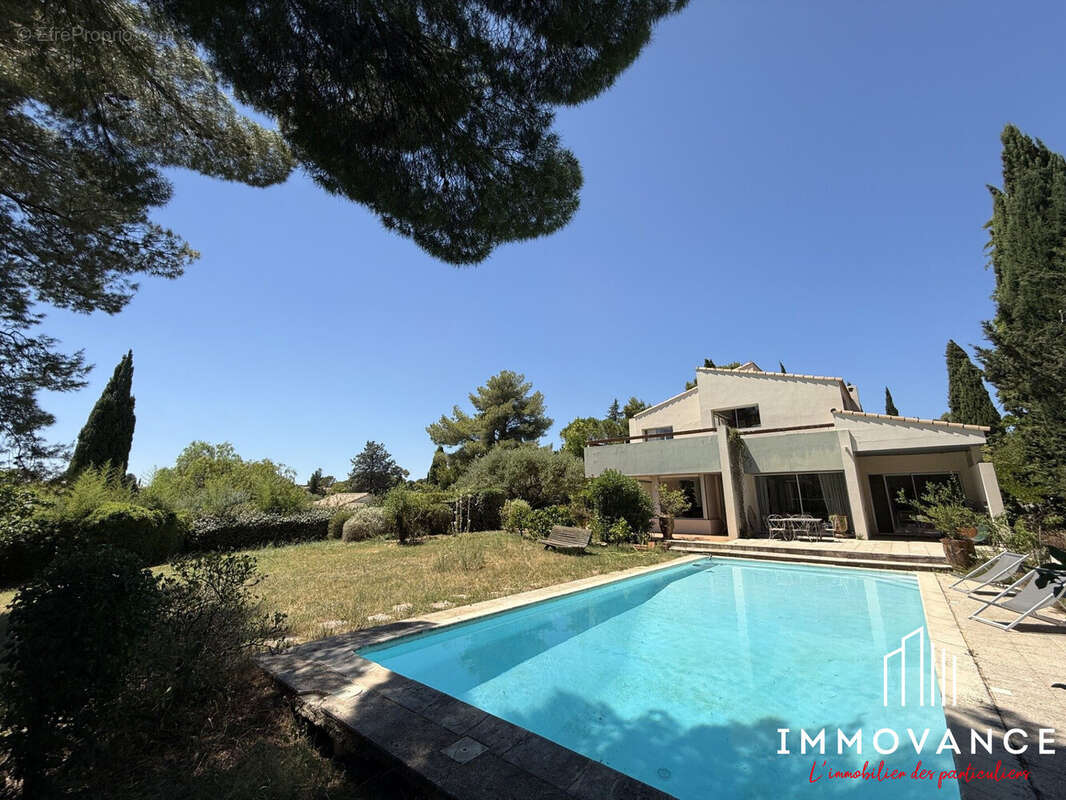 Maison 280 m² à Montpellier  - photo 2