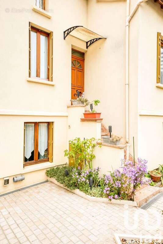 Photo 2 - Maison à NANTERRE