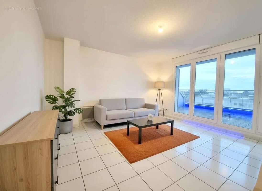 Appartement à VILLENAVE-D'ORNON
