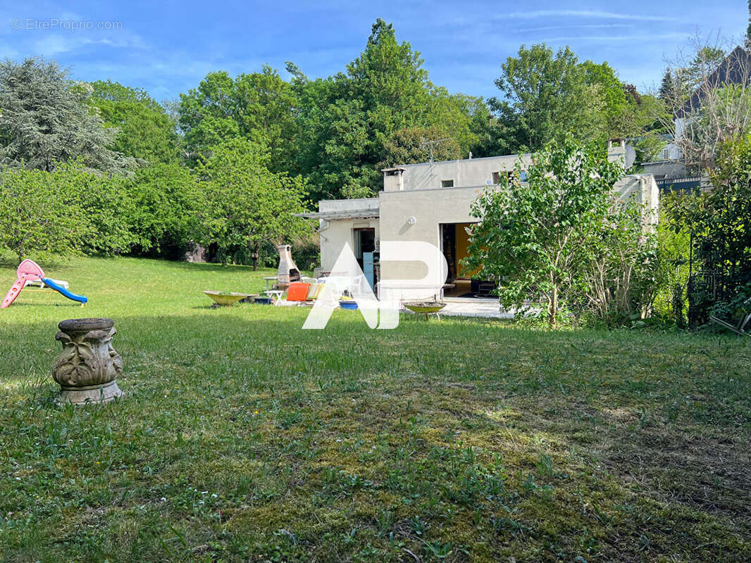 Maison à MONTMORENCY