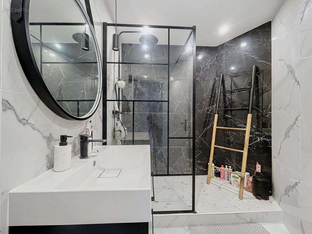Appartement à BAGNEUX