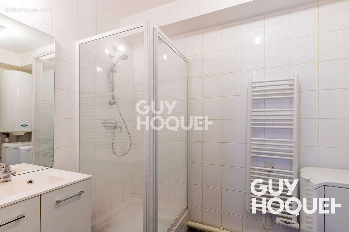 Appartement à PARAY-VIEILLE-POSTE